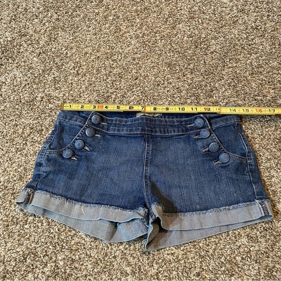 Forever 21 Shorts Size 28 - Picture 7 of 8